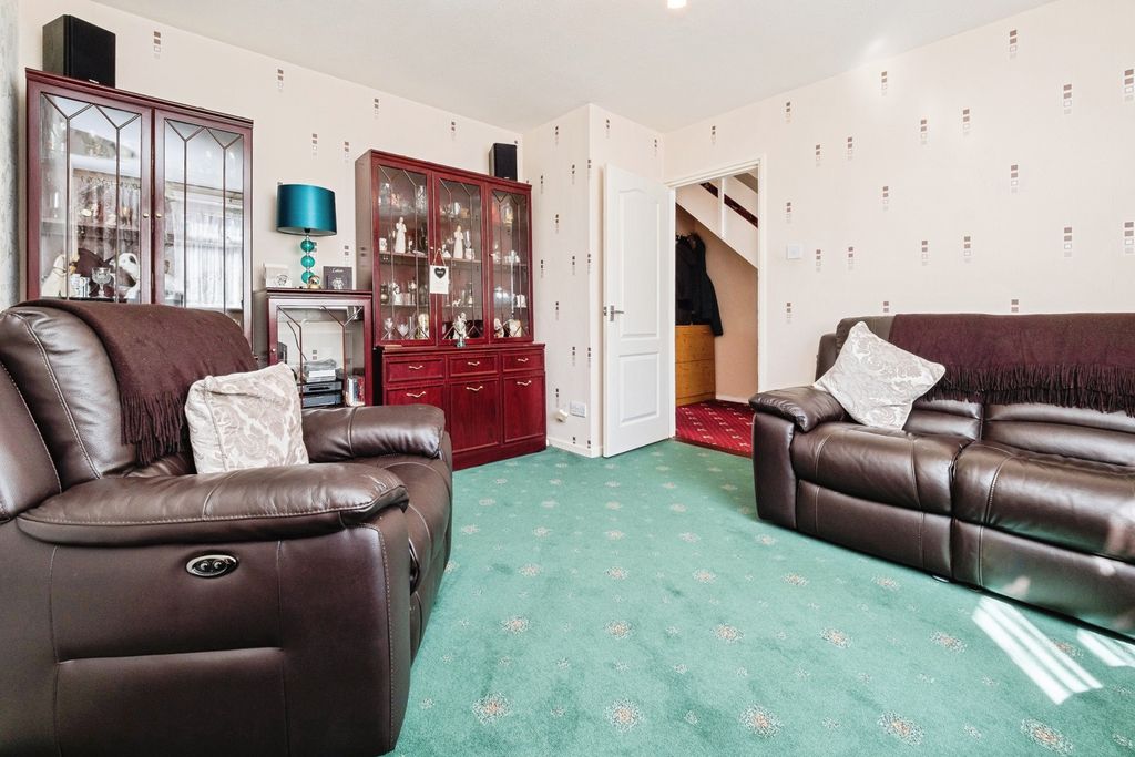 Property photo 2 of 16 Pbox-Img.Jpg