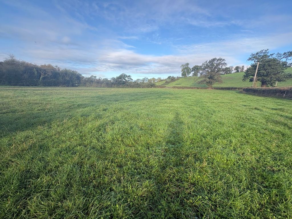 Property photo 3 of 7