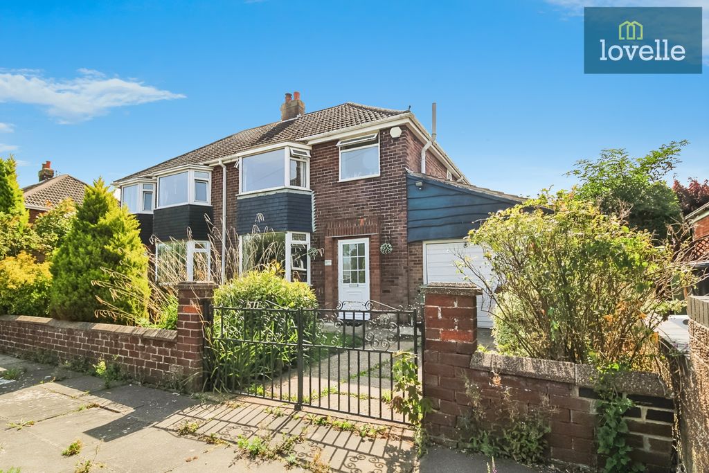 Property photo 1 of 26