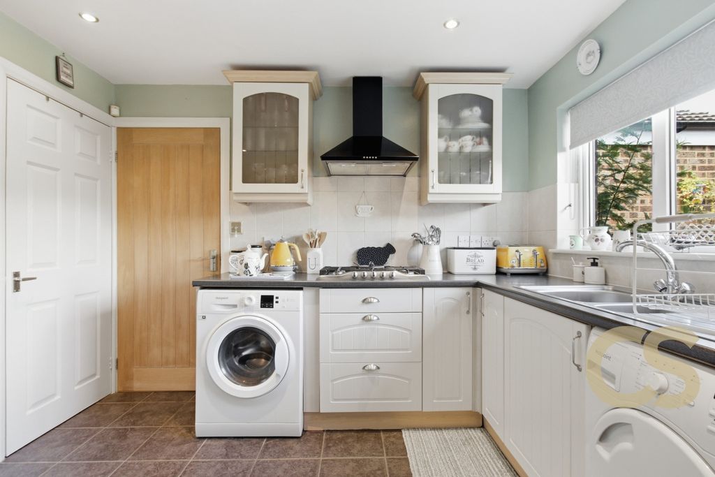 Property photo 3 of 17 5383112