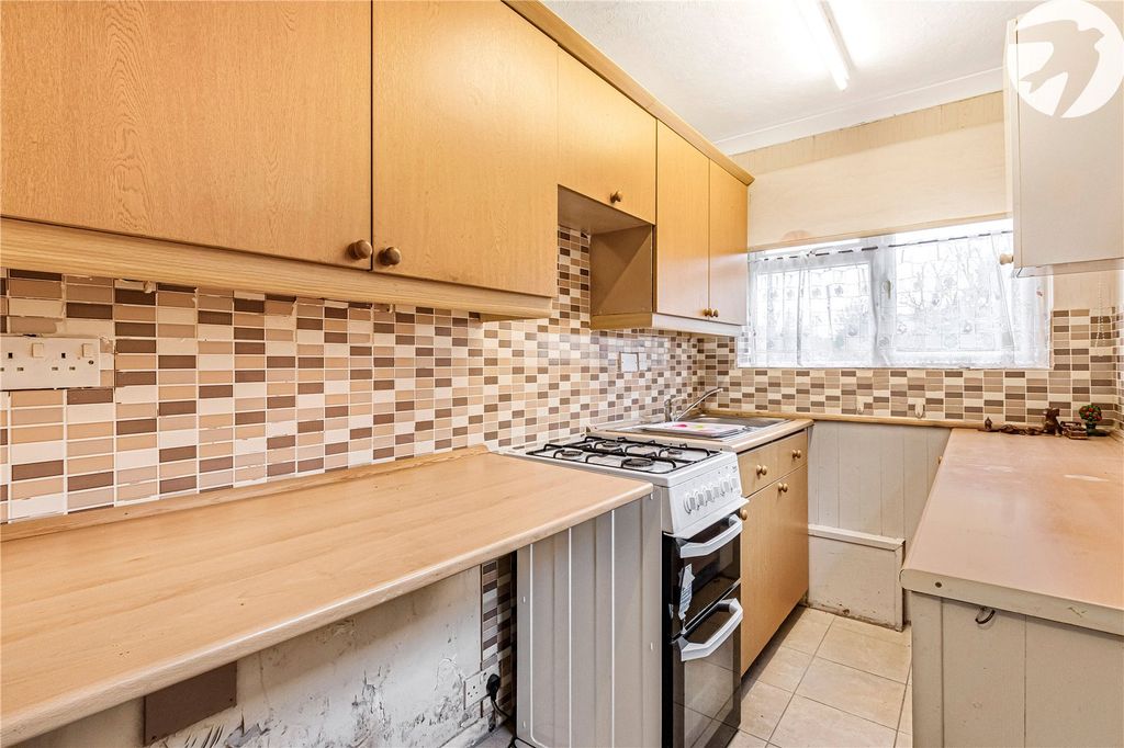 Property photo 2 of 23 Kitchen