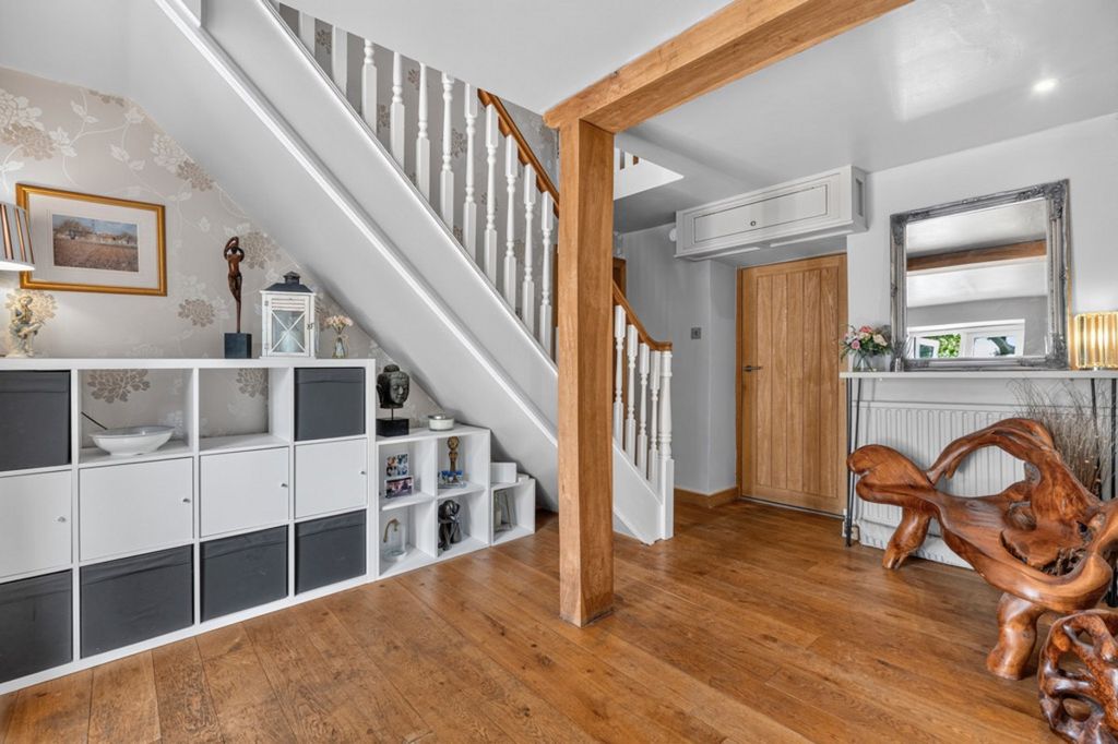 Property photo 3 of 48