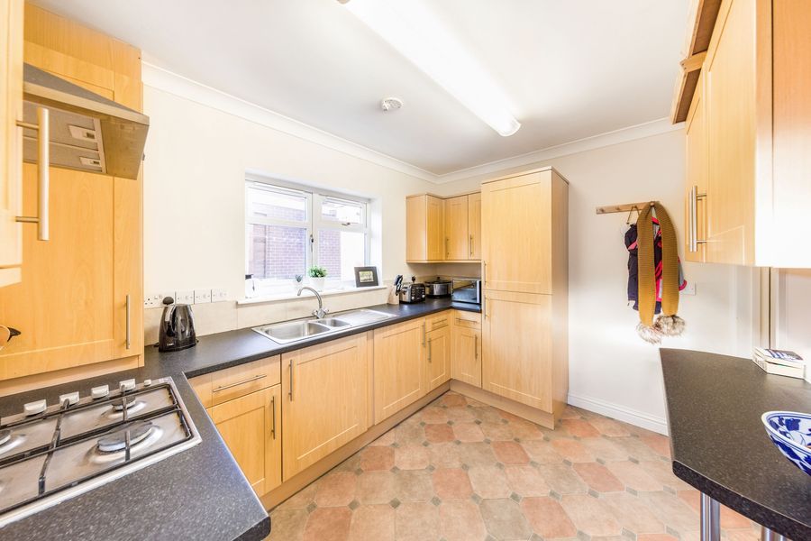 Property photo 3 of 8 3.Kitchen2New.Jpg