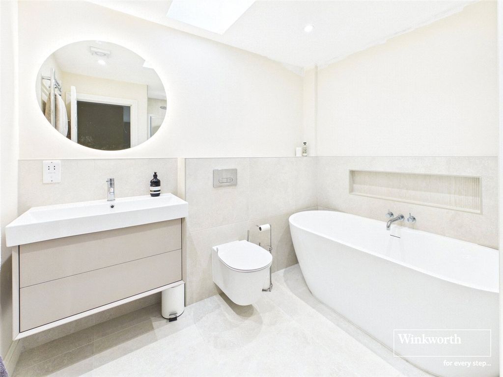 Property photo 3 of 21 Picture No. 04