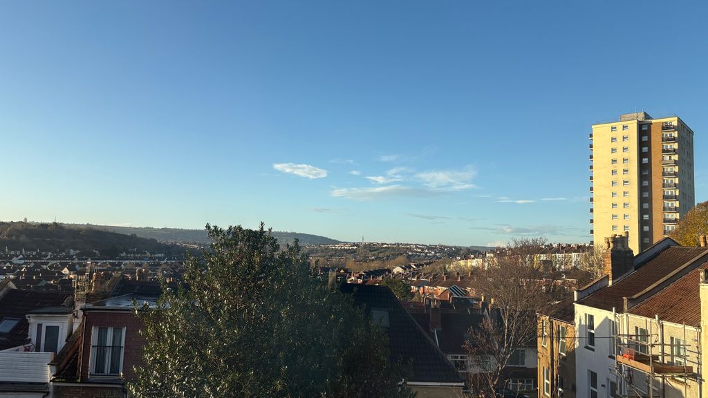 Property photo 2 of 6