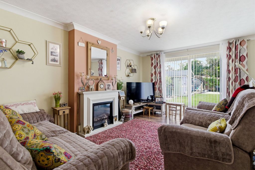 Property photo 3 of 14