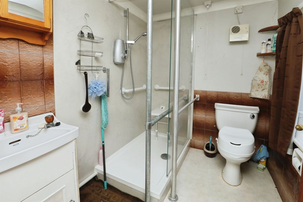 Property photo 3 of 8