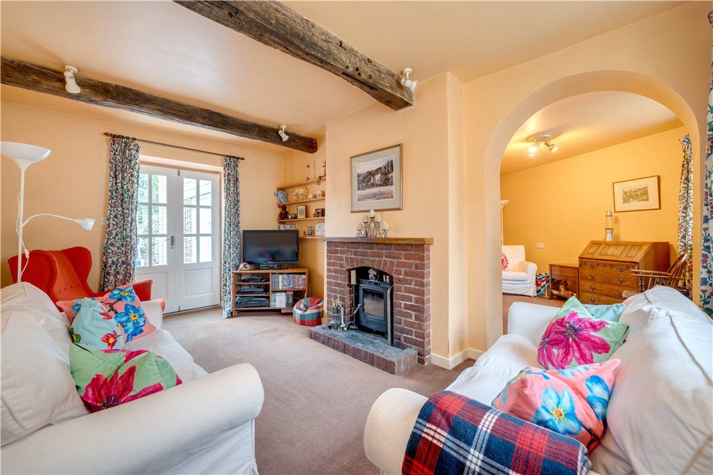 Property photo 2 of 24 Sitting Room