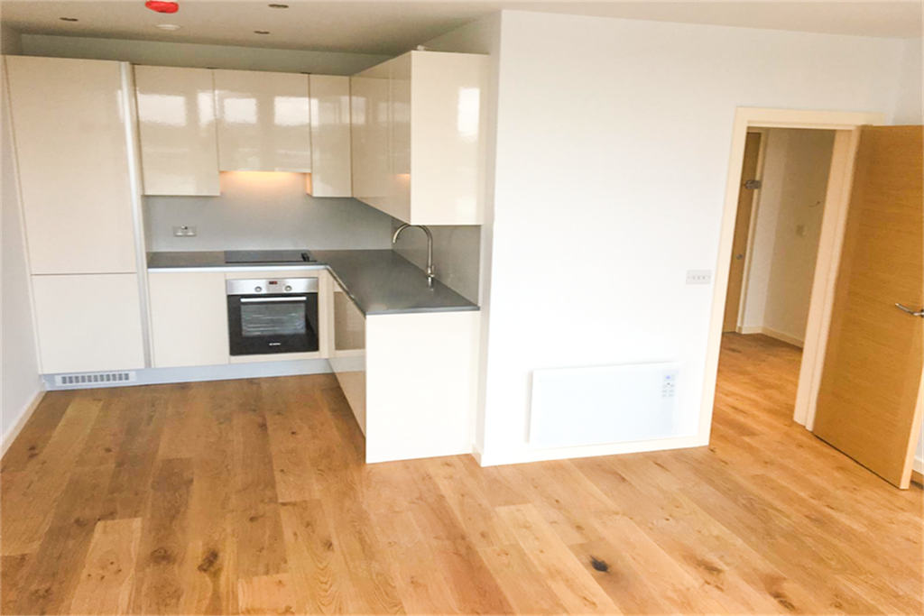 Property photo 1 of 12 (Main)