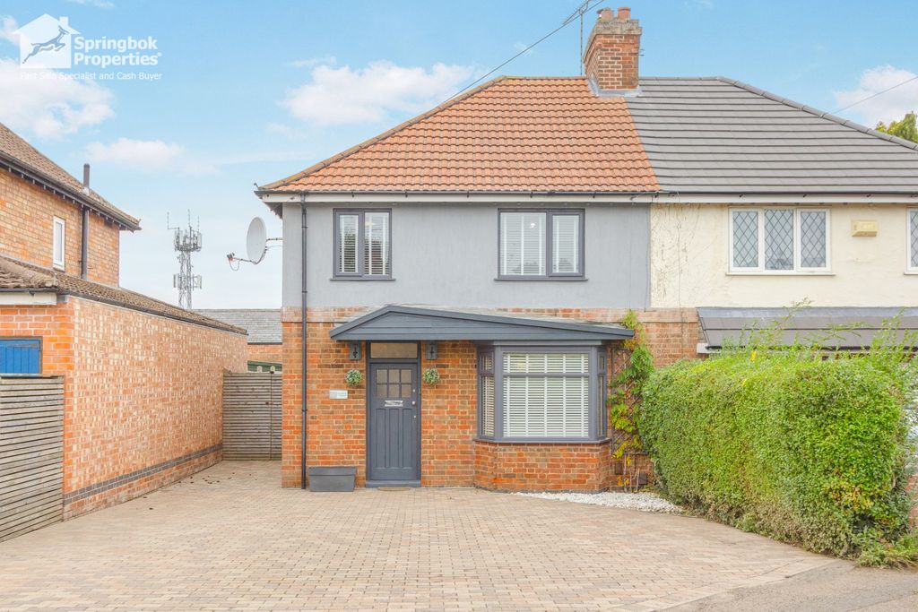 Property photo 1 of 14 Front View