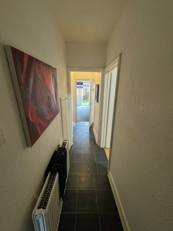 Property photo 2 of 5 Gallery