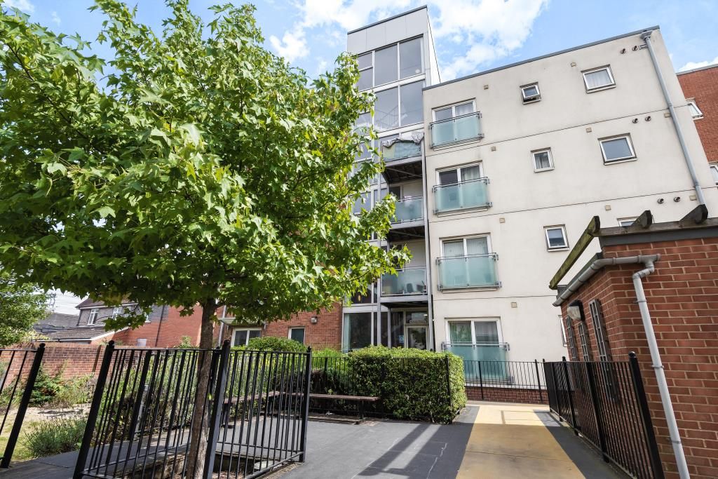 Property photo 3 of 10 Front Aspect