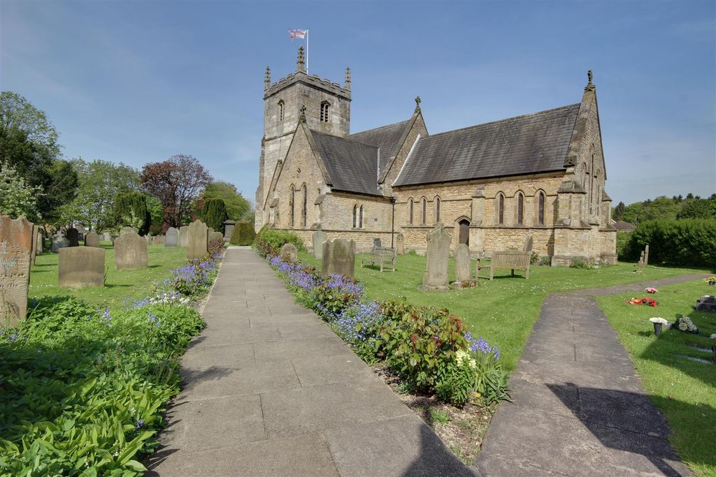 Property photo 2 of 17 Location