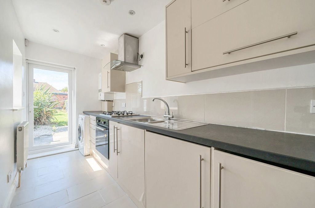 Property photo 2 of 10 Picture No. 03