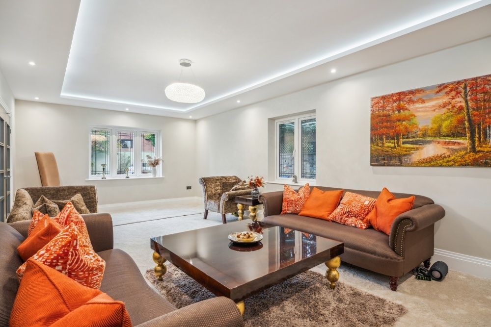 Property photo 3 of 32 Picture No. 02