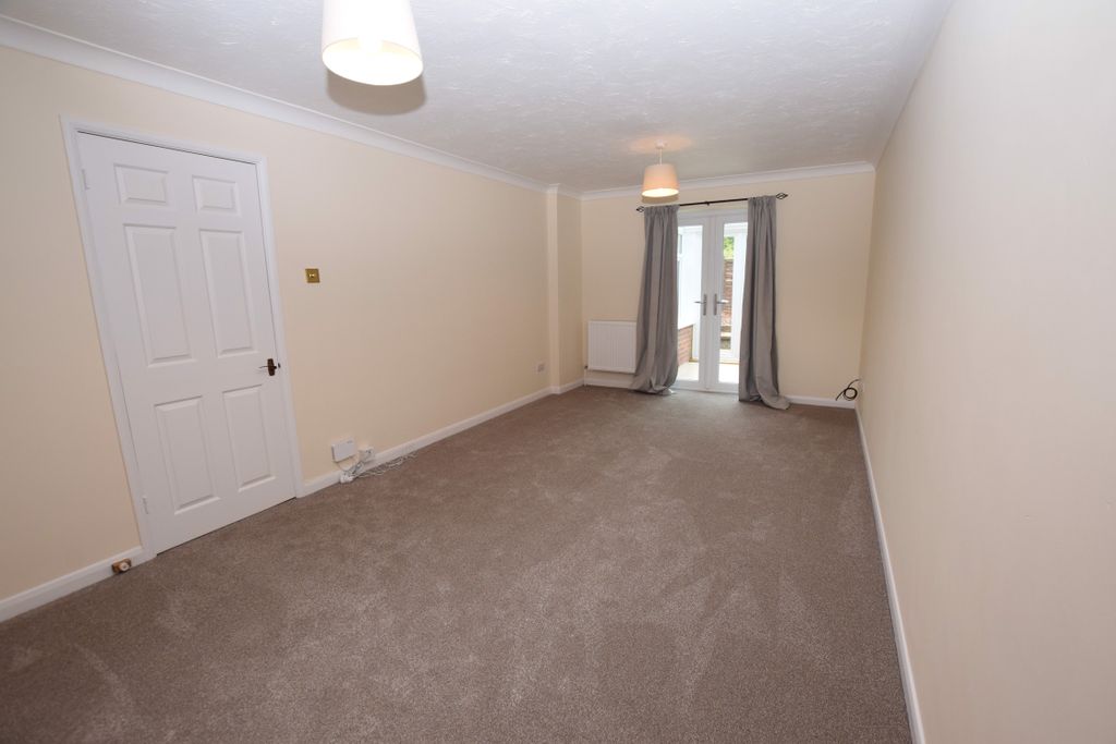 Property photo 2 of 14 Photo 15