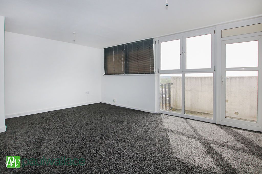 Property photo 2 of 6 Lounge