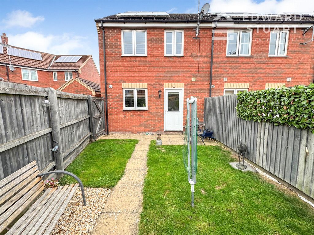 Property photo 3 of 8 Picture No. 13