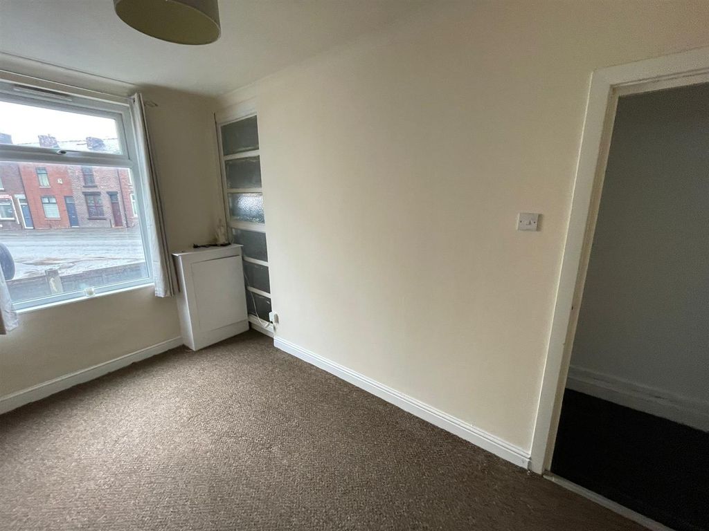 Property photo 3 of 11 B1.Jpg