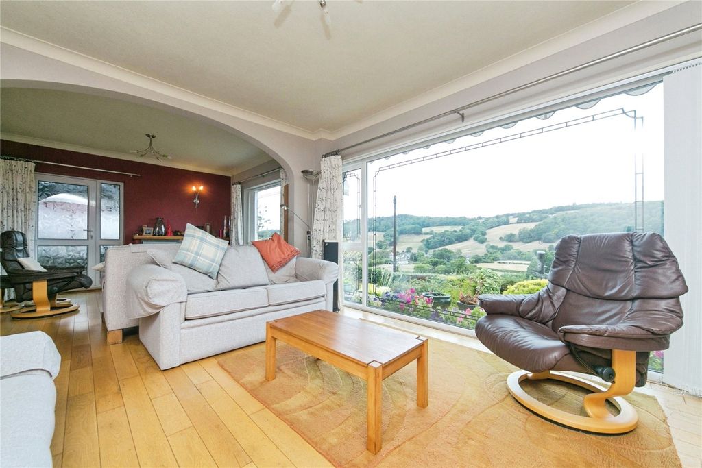 Property photo 3 of 25 Picture No. 37