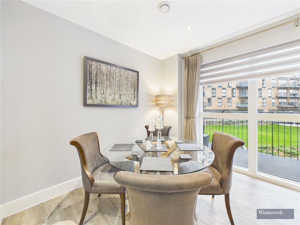 Property photo 3 of 17 Picture No. 06