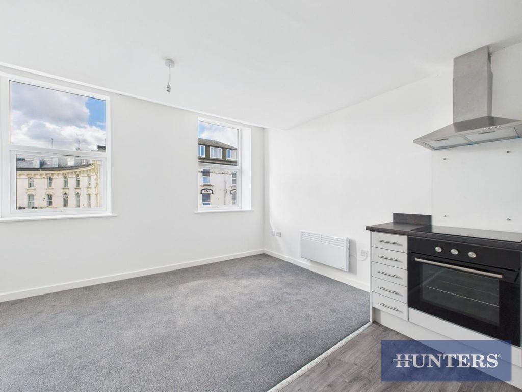 Property photo 2 of 6 Cam05333G0-Pr0249-Still004.Jpg
