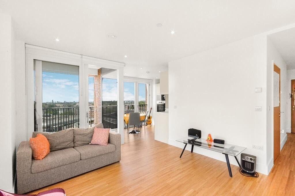 Property photo 1 of 10 Photo 2