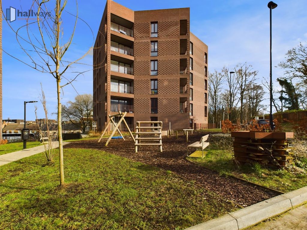 Property photo 1 of 9