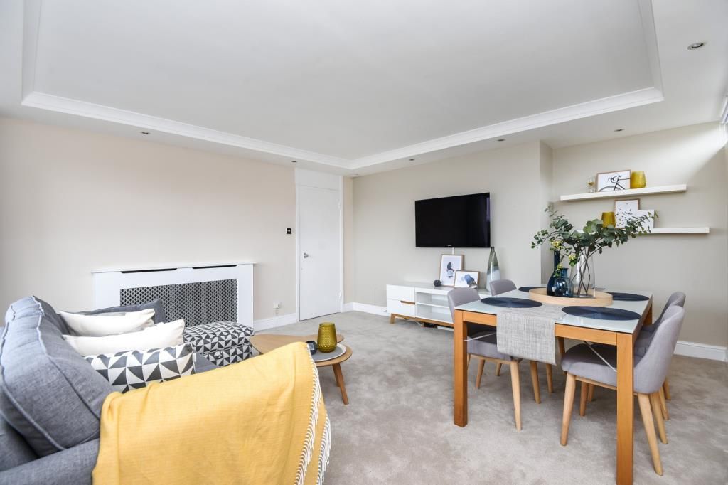 Property photo 2 of 8 Reception Room