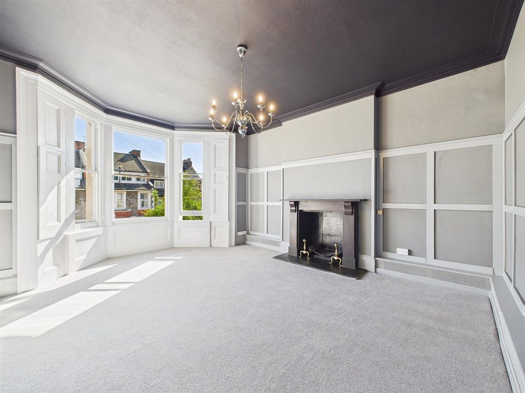Property photo 2 of 26 2 - Detached Victorian Villa For Auction, Weston-S