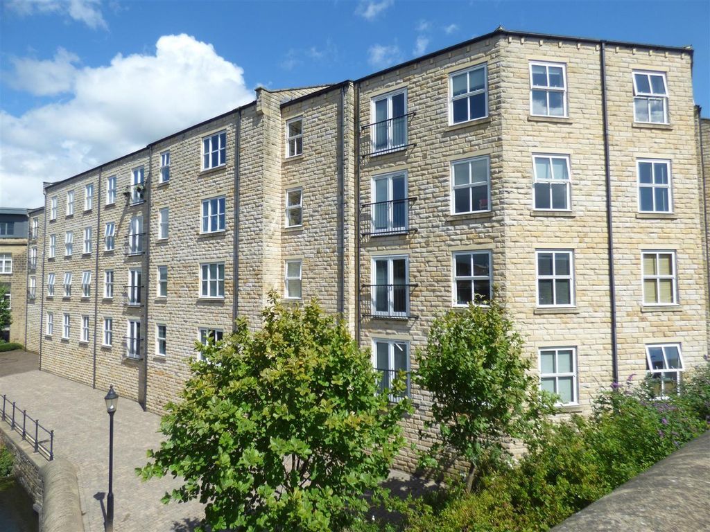 Property photo 1 of 9 Navigation Quay