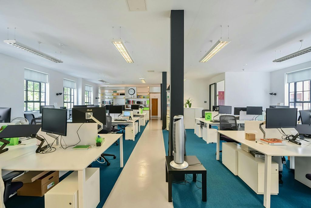 Property photo 3 of 7 6E63Fbead8F732F792De4Bdee330d9B86687088246874115201041.Jpg