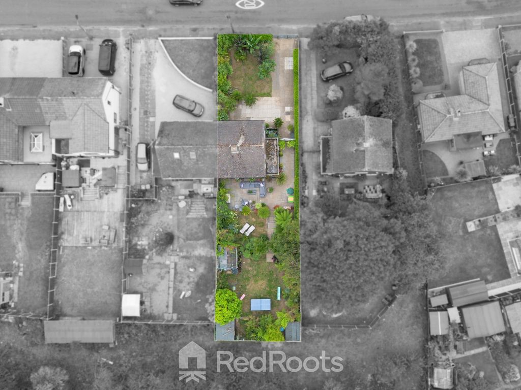 Property photo 2 of 27 4292633