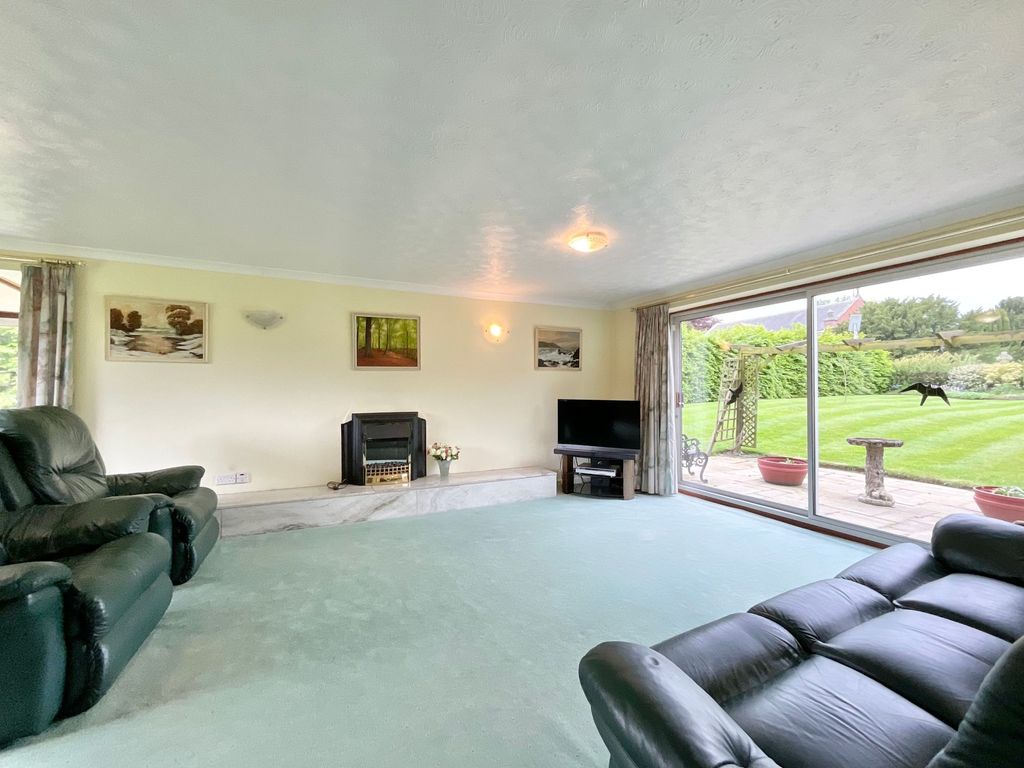 Property photo 2 of 22