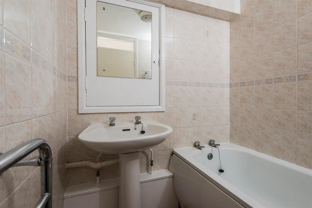 Property photo 3 of 11 Image