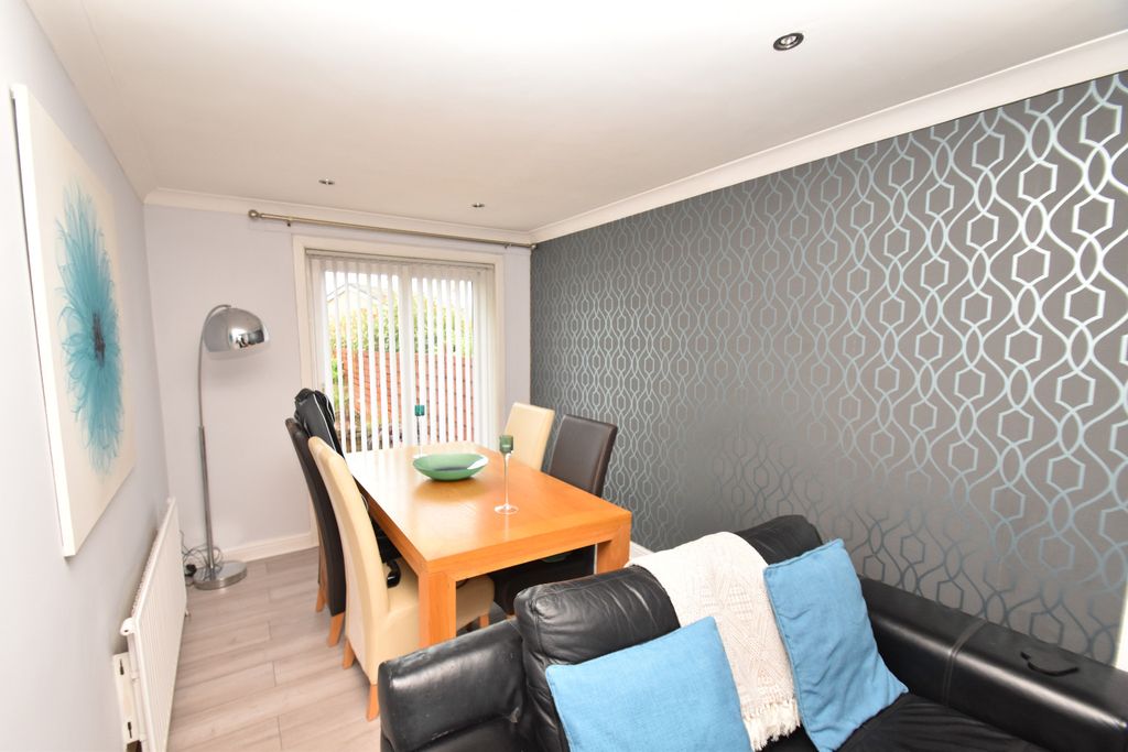 Property photo 3 of 25 4431774