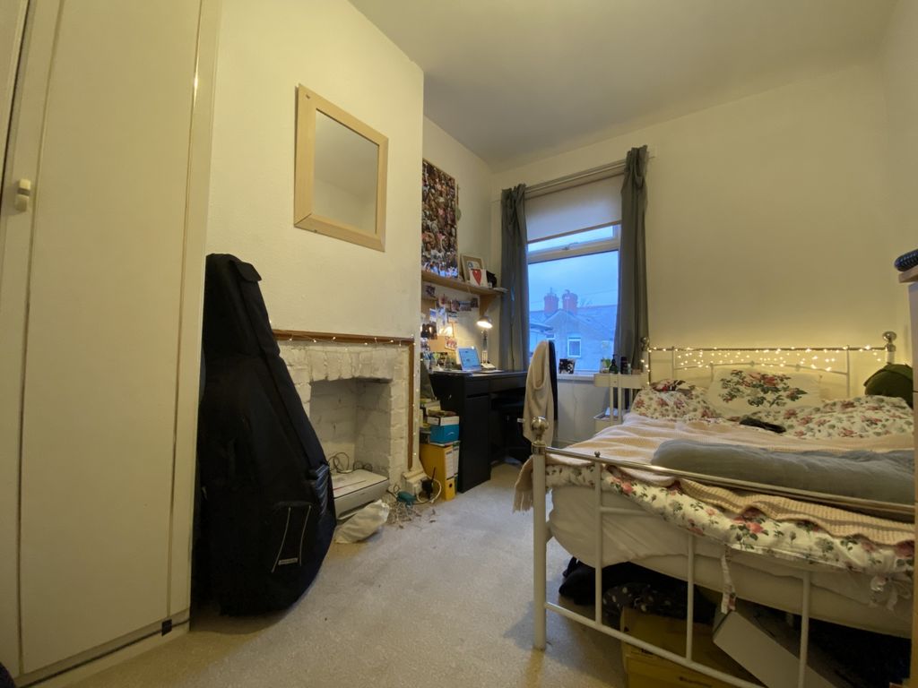 Property photo 3 of 6