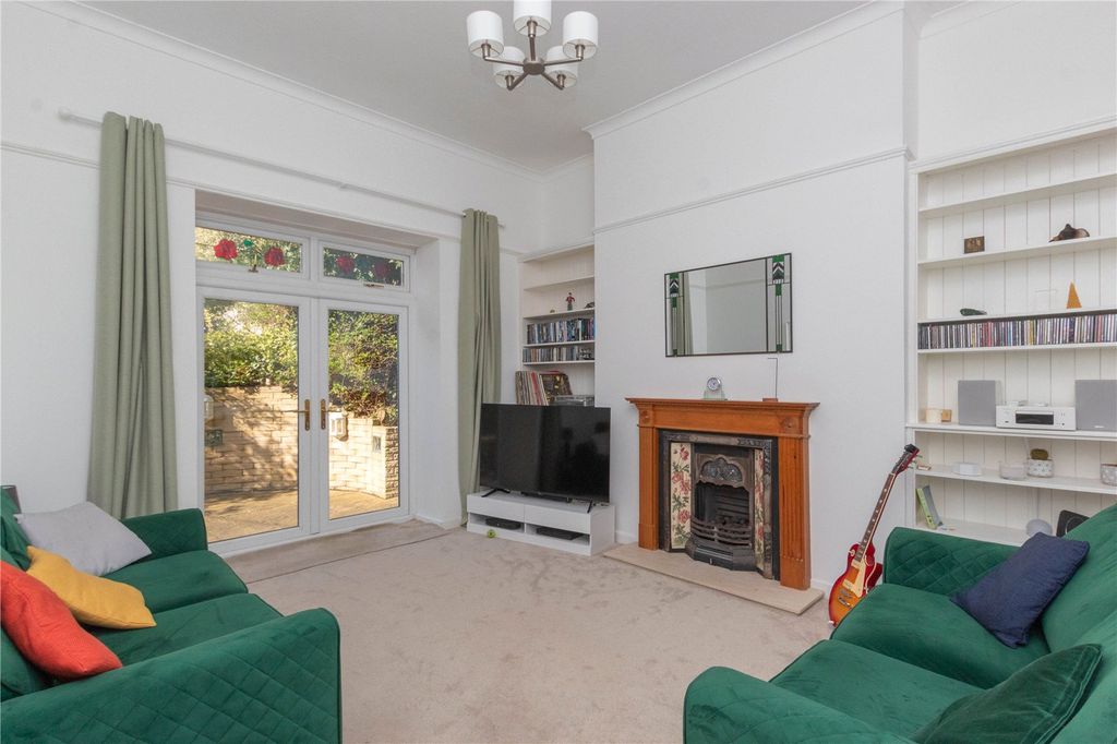 Property photo 2 of 25 Picture No. 06