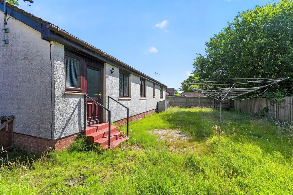 Property photo 3 of 20
