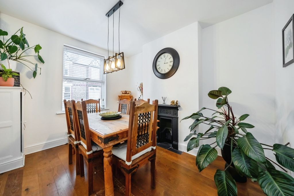 Property photo 3 of 24 Dining Room