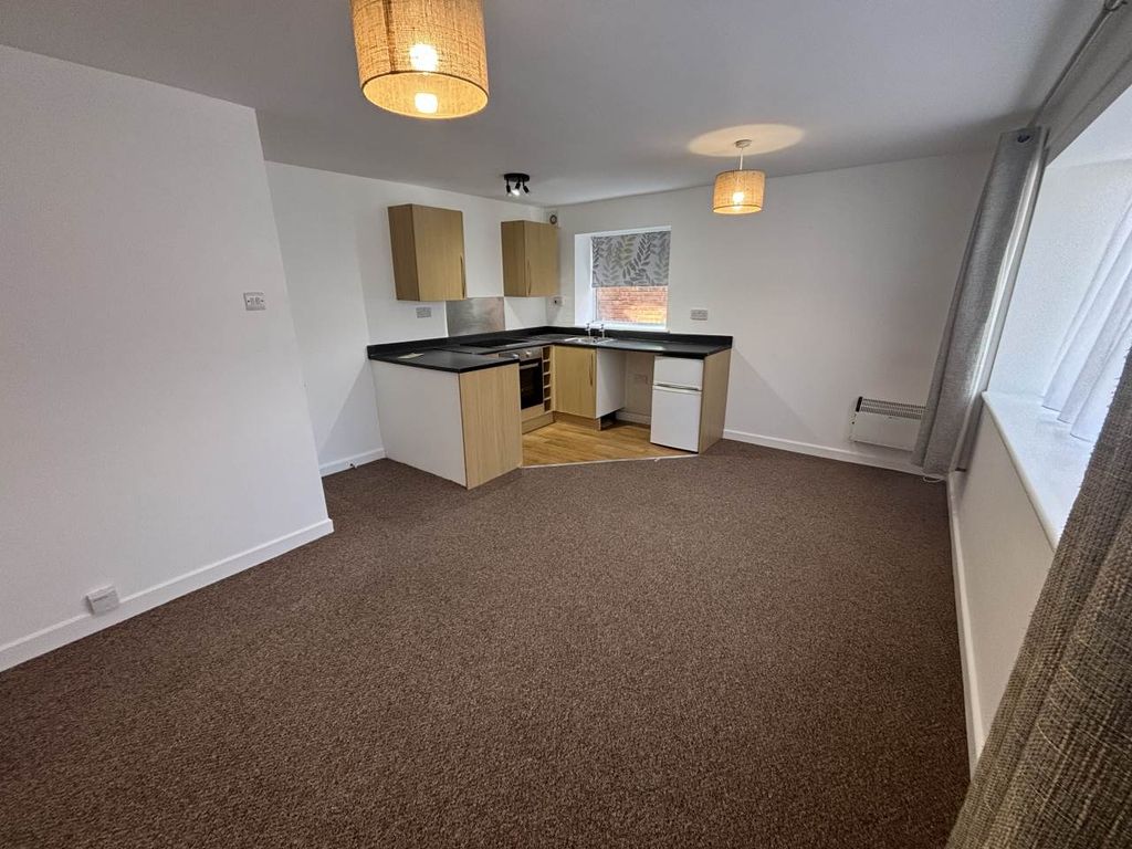 Property photo 3 of 7 Img_3286