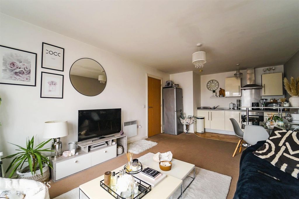 Property photo 2 of 10 1.Jpg