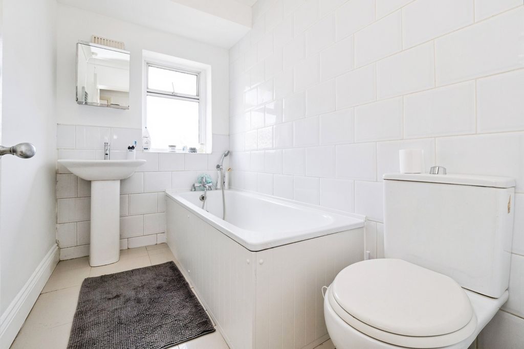 Property photo 3 of 17 Pbox-Img.Jpg