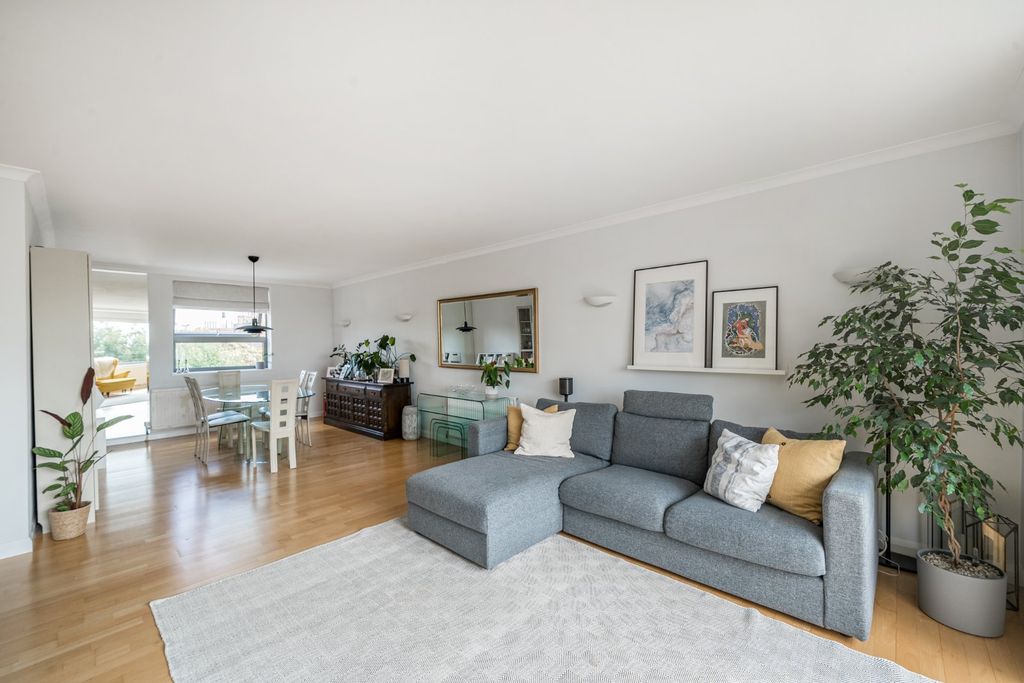 Property photo 2 of 12 Picture No. 04