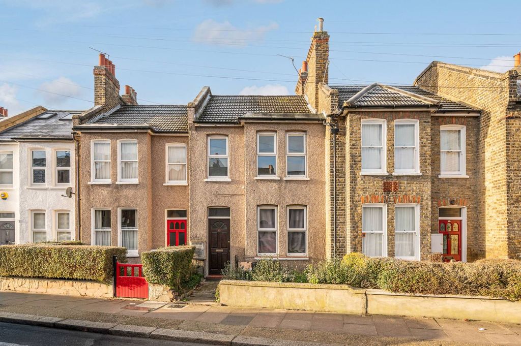 Property photo 2 of 12