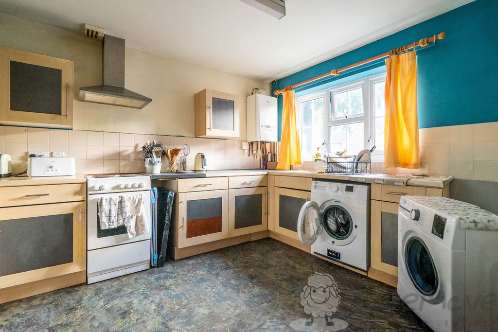 Property photo 2 of 9 Dmc09461-Hdr