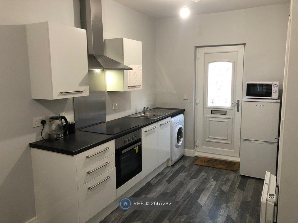 Property photo 1 of 13 Kitchen