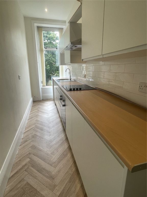 Property photo 2 of 9 Kitchen