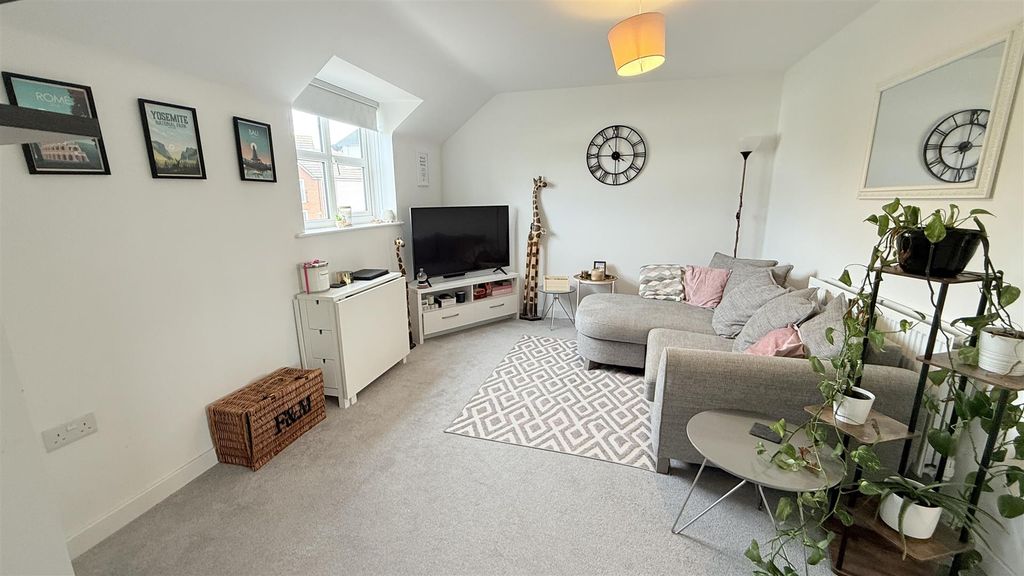 Property photo 2 of 12 Fullsizerender-1.Jpg