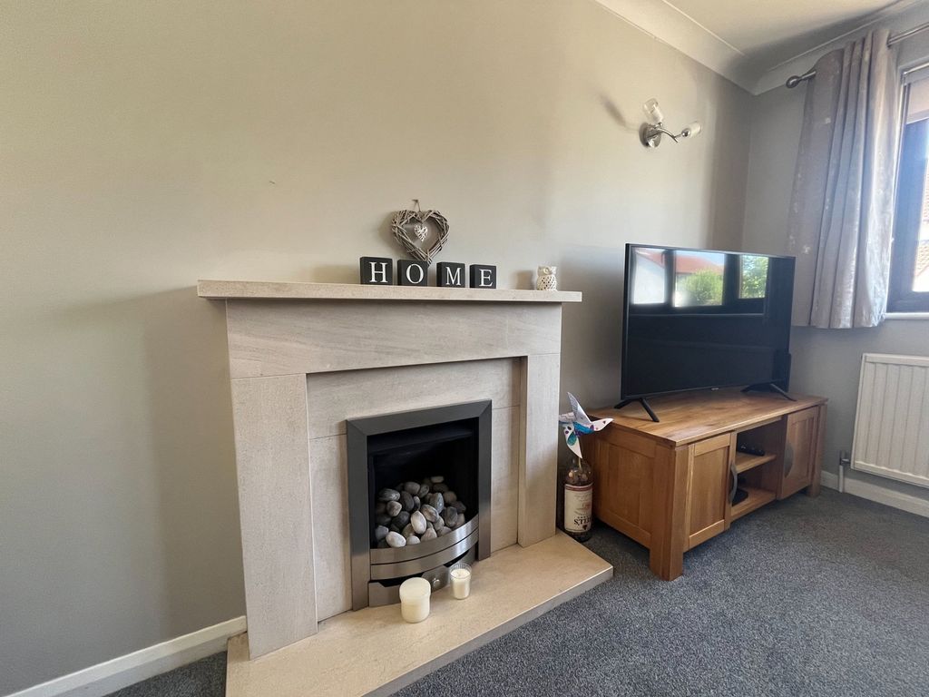 Property photo 3 of 22
